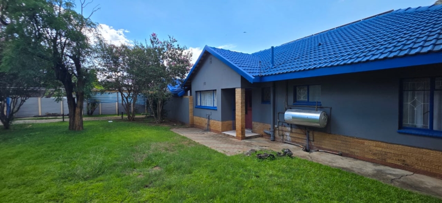 3 Bedroom Property for Sale in Songloed North West